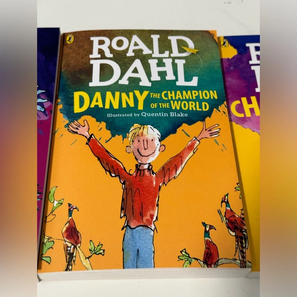 ROADL DAHL Set of 3 Paperback Books Danny, Witches, Charlie & Chocolate Factory - Picture 2 of 8